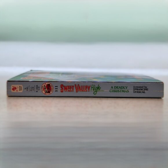 Sweet Valley High #111- A Deadly Christmas - Picture 4 of 5